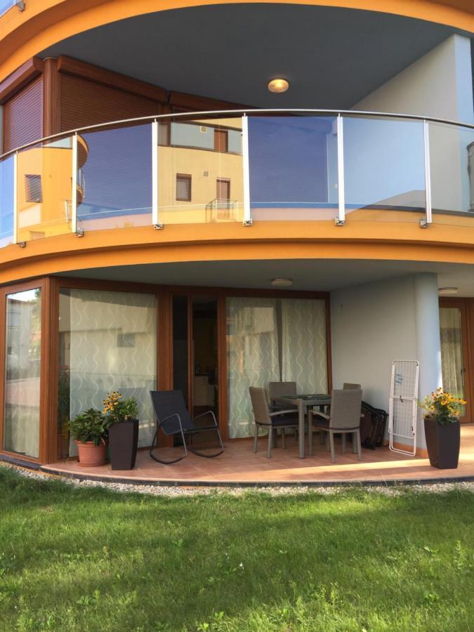 Ferienwohnung Vip Apartman Eni Siófok Exterior foto